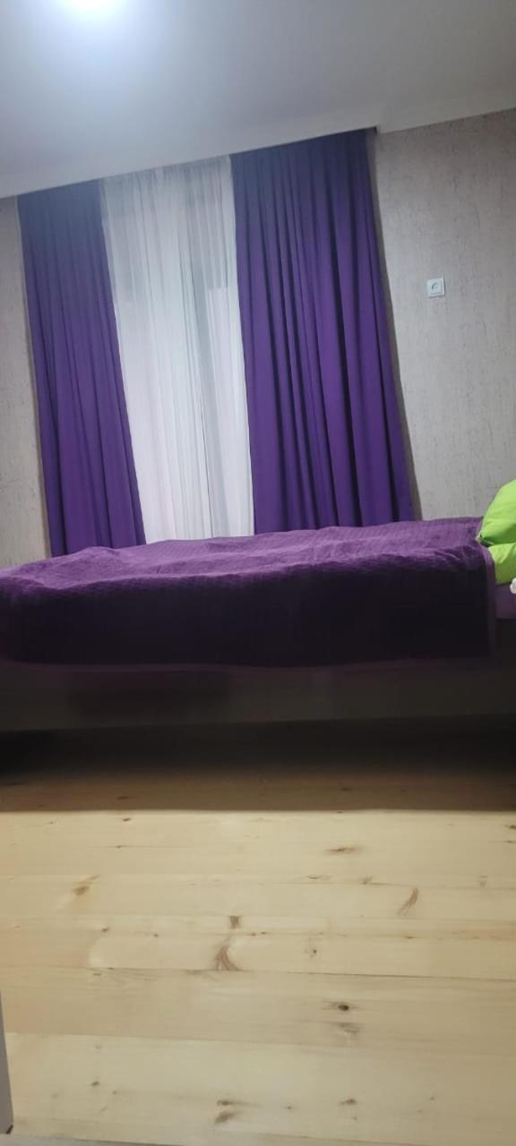 Guest House Guli Mestia Rom bilde